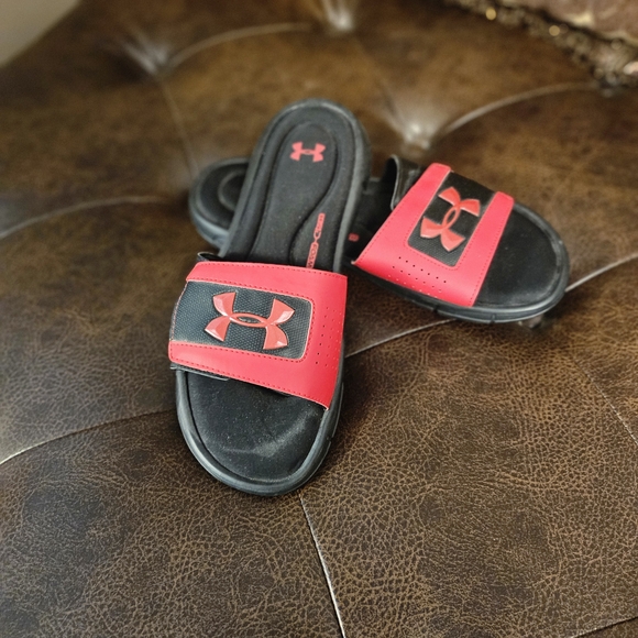 Under Armour Black and Red Slide Sandals - Picture 1 of 1